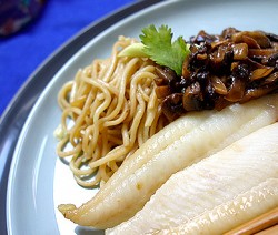 filet de sandre nouille chinoise au champignons