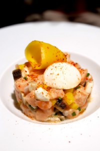 Tartare de saumon aux champignons et à la mangue